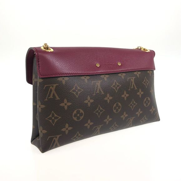 Louis Vuitton Pallas Chain Monogram canvas Shoulder Bag - Picture 2 of 12
